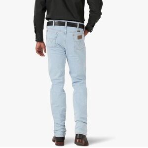 Wrangler Men's Cowboy Cut Original Fit Active Flex Light Blue